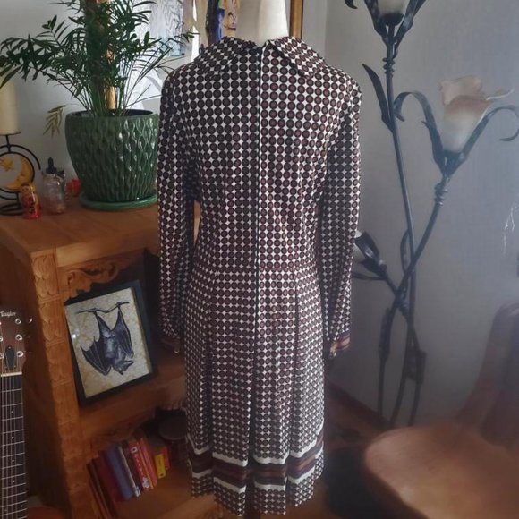Vintage 70s Brown Polka Dot Dagger Collar Dress - Picture 4 of 4